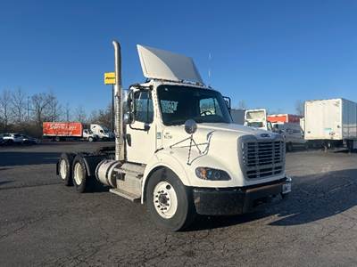 Freightliner M2 112 Day Cab Truck - 450HP, 10 Speed Automatic