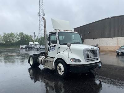 Freightliner M2 112 Single Axle Day Cab Truck - 450HP, 10 Speed Automatic