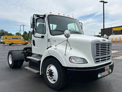 Freightliner M2 112 Single Axle Day Cab Truck - 450HP, 10 Speed Automatic