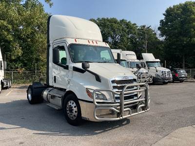 Freightliner T11642ST Single Axle Day Cab Truck - 410HP, 12 Speed Automatic