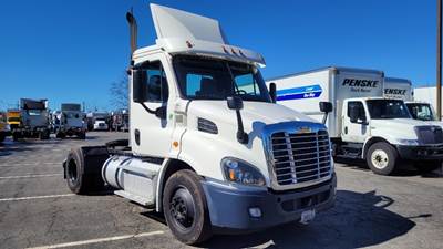 Freightliner X11342ST Single Axle Day Cab Truck - 410HP, 10 Speed Manual