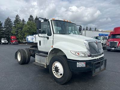 International 4400 Day Cab Truck - 275HP, 6 Speed Automatic