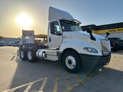 International LT625 Day Cab Truck - 430HP, 10 Speed Automatic