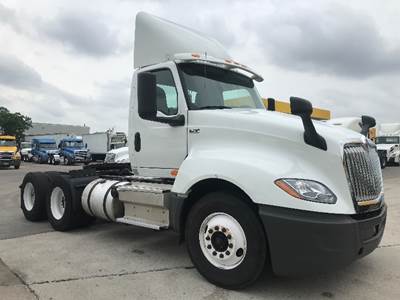 International LT625 Day Cab Truck - 430HP, 10 Speed Automatic