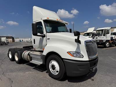 International LT625 Day Cab Truck - 430HP, 10 Speed Automatic