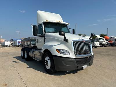International LT625 Day Cab Truck - 430HP, 10 Speed Automatic