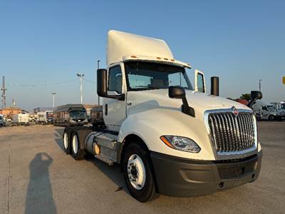 International LT625 Day Cab Truck - 430HP, 10 Speed Automatic