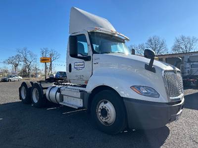International LT625 Day Cab Truck - 430HP, 10 Speed Automatic