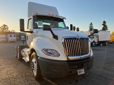 International LT625 Day Cab Truck - 430HP, 10 Speed Automatic