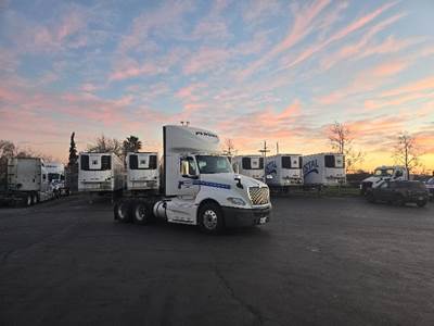 International LT625 Day Cab Truck - Cummins 450HP, 10 Speed Automatic