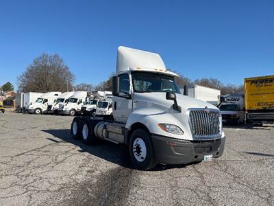 International LT625 Day Cab Truck - 430HP, 10 Speed Automatic