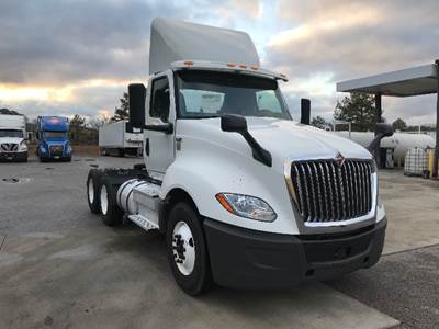 International LT625 Day Cab Truck - 430HP, 10 Speed Automatic