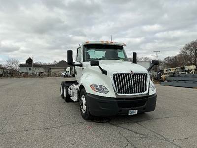 International LT625 Day Cab Truck - 430HP, 10 Speed Automatic
