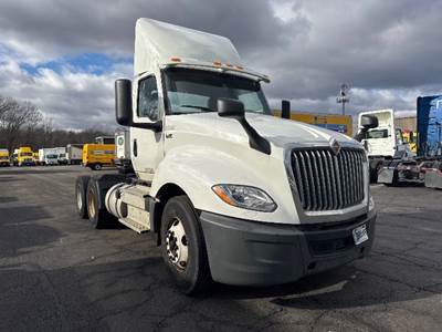 International LT625 Day Cab Truck - 430HP, 10 Speed Automatic