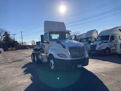 International LT625 Day Cab Truck - 430HP, 10 Speed Automatic