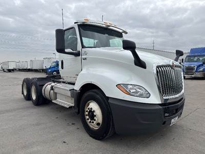 International LT625 Day Cab Truck - 430HP, 12 Speed Automatic
