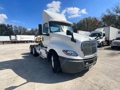 International LT625 Day Cab Truck - 430HP, 10 Speed Automatic