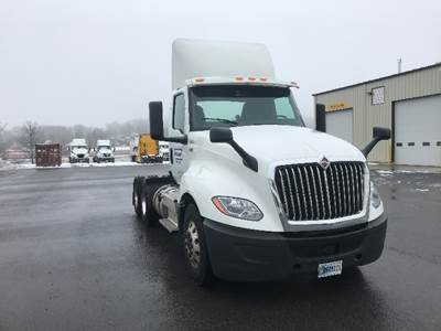 International LT625 Day Cab Truck - 430HP, 10 Speed Automatic