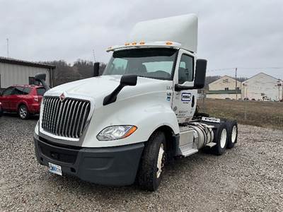 International LT625 Day Cab Truck - 430HP, 10 Speed Automatic