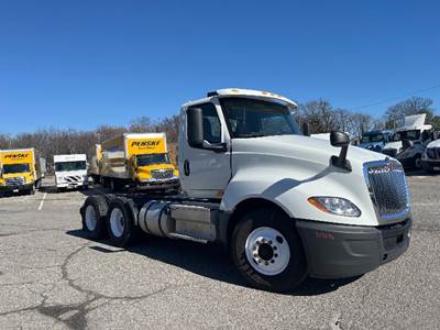International LT625 Day Cab Truck - 430HP, 10 Speed Automatic