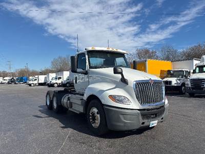 International LT625 Day Cab Truck - 430HP, 12 Speed Automatic