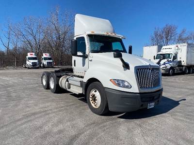 International LT625 Day Cab Truck - 430HP, 10 Speed Automatic