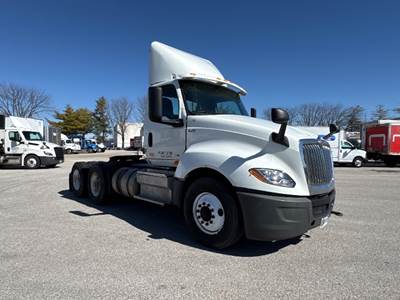 International LT625 Day Cab Truck - 430HP, 10 Speed Automatic