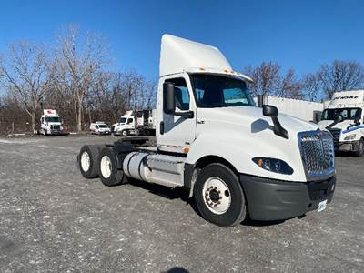 International LT625 Day Cab Truck - 430HP, 10 Speed Automatic