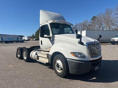 International LT625 Day Cab Truck - 430HP, 10 Speed Automatic