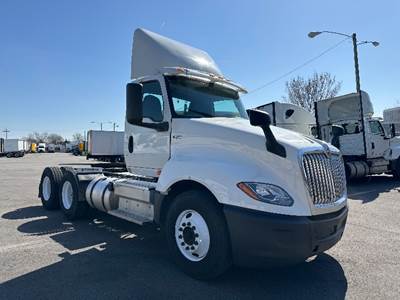 International LT625 Day Cab Truck - 430HP, 10 Speed Automatic