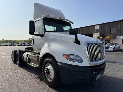 International LT625 Day Cab Truck - 430HP, 10 Speed Automatic
