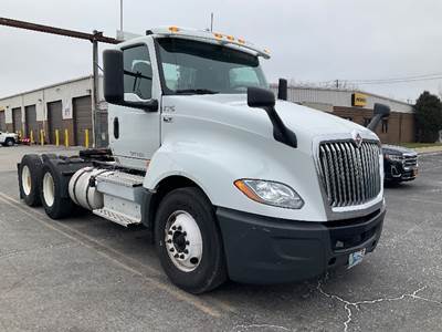 International LT625 Day Cab Truck - 430HP, 10 Speed Automatic