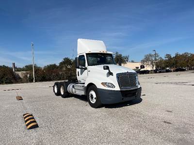 International LT625 Day Cab Truck - 430HP, 10 Speed Automatic