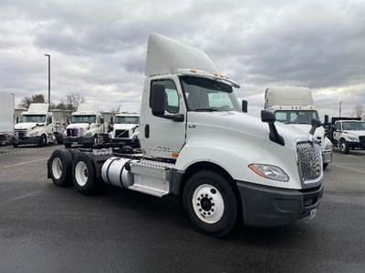 International LT625 Day Cab Truck - 430HP, 10 Speed Automatic