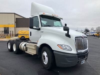 International LT625 Day Cab Truck - 430HP, 10 Speed Automatic
