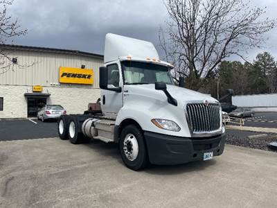 International LT625 Day Cab Truck - 430HP, 10 Speed Automatic