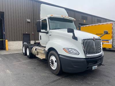 International LT625 Day Cab Truck - 430HP, 10 Speed Automatic
