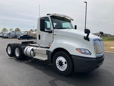International LT625 Day Cab Truck - 430HP, 10 Speed Automatic