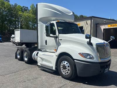 International LT625 Day Cab Truck - 430HP, 10 Speed Automatic