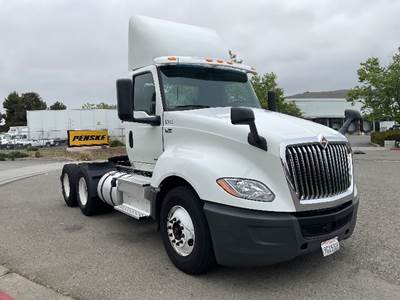 International LT625 Day Cab Truck - 430HP, 10 Speed Automatic