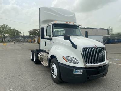 International LT625 Day Cab Truck - 430HP, 10 Speed Automatic