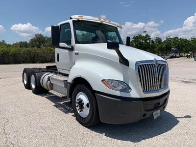 International LT625 Day Cab Truck - 430HP, 10 Speed Automatic