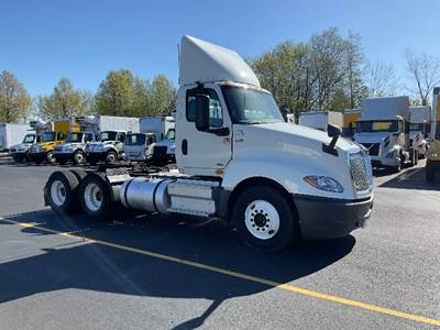 International LT625 Day Cab Truck - 430HP, 10 Speed Automatic