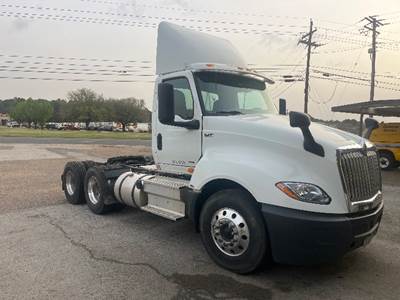 International LT625 Day Cab Truck - 430HP, 12 Speed Automatic