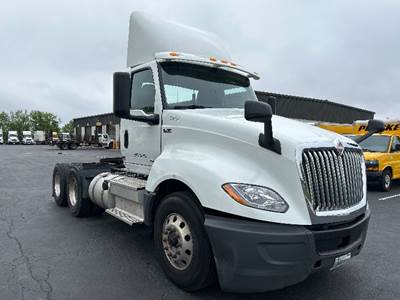 International LT625 Day Cab Truck - 430HP, 10 Speed Automatic