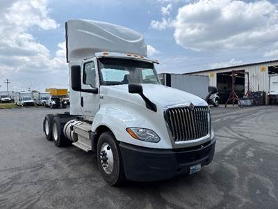 International LT625 Day Cab Truck - 430HP, 10 Speed Automatic