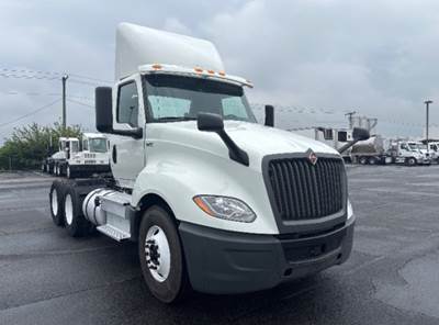 International LT625 Day Cab Truck - 430HP, 12 Speed Automatic