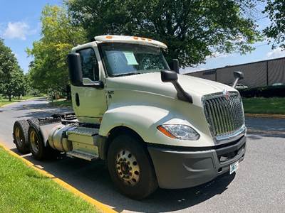 International LT625 Day Cab Truck - 430HP, 12 Speed Automatic