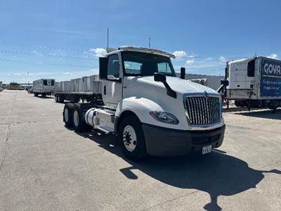 International LT625 Day Cab Truck - 430HP, 12 Speed Automatic