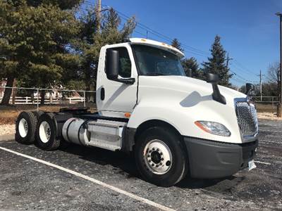 International LT625 Day Cab Truck - 430HP, 10 Speed Automatic